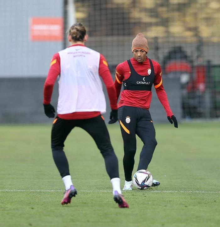 Son dakika Galatasarayın Barcelona 11i... Torrent kararını verdi