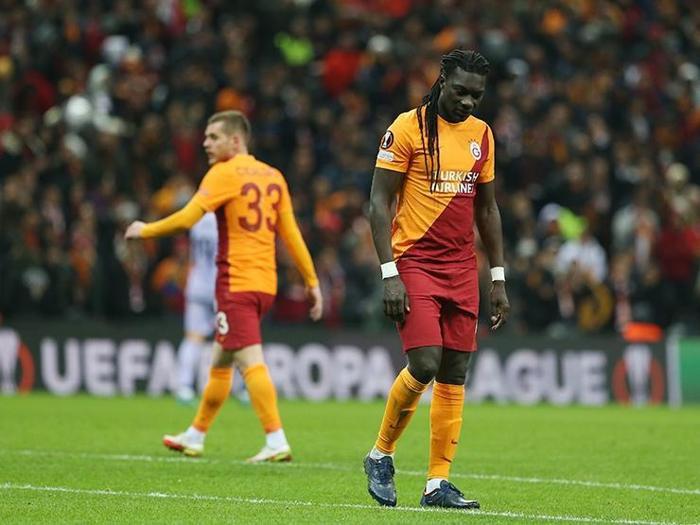 Galatasaray Barcelonaya kaybetti Fanatik yazarları bu maçı değerlendirdi