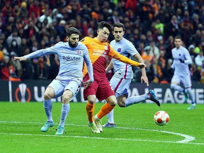 Galatasaray Barcelonaya kaybetti Fanatik yazarları bu maçı değerlendirdi