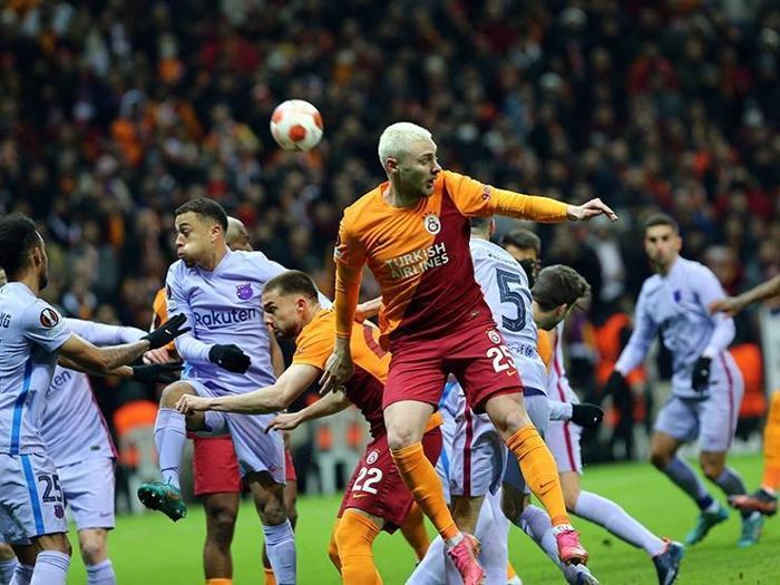 Galatasaray Barcelonaya kaybetti Fanatik yazarları bu maçı değerlendirdi