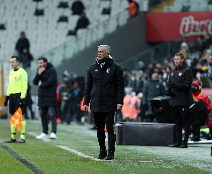Beşiktaş taraftarı çıldırdı: İstifa et Önder Karaveli