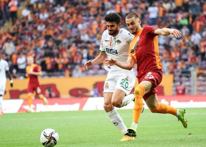 Galatasarayın Gaziantep maçı muhtemel 11i