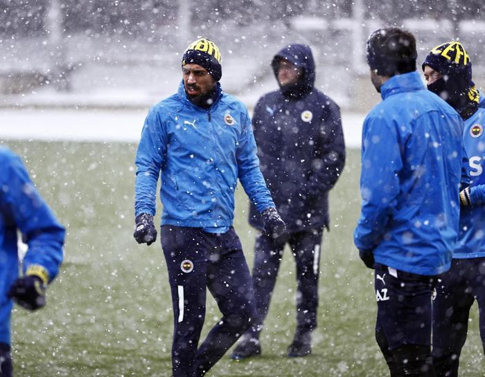 Son dakika haberi Fenerbahçenin Konyaspor maçı muhtemel 11i...