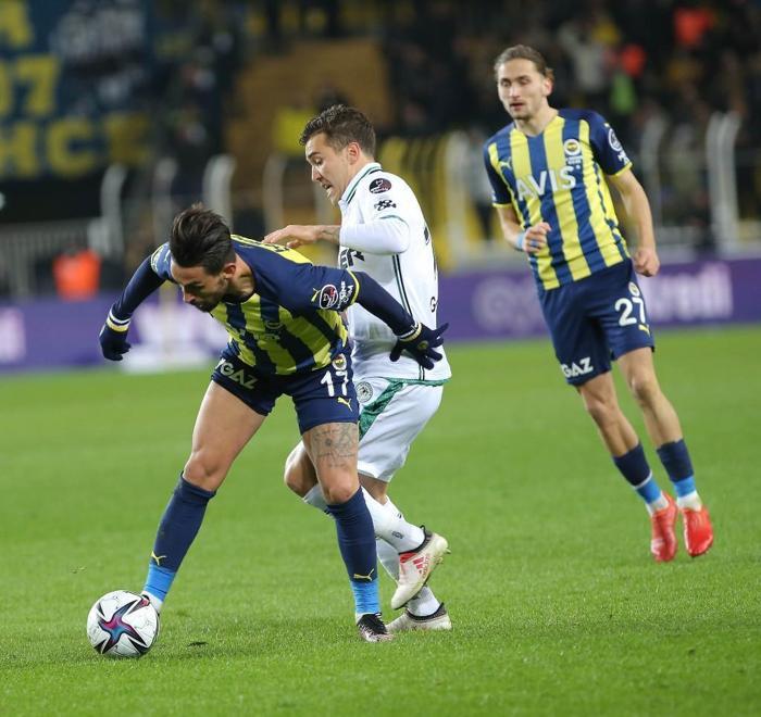 Kim tutar Fenerbahçeyi Fenerbahçe - Konyaspor maçını Fanatik yazarları değerlendirdi