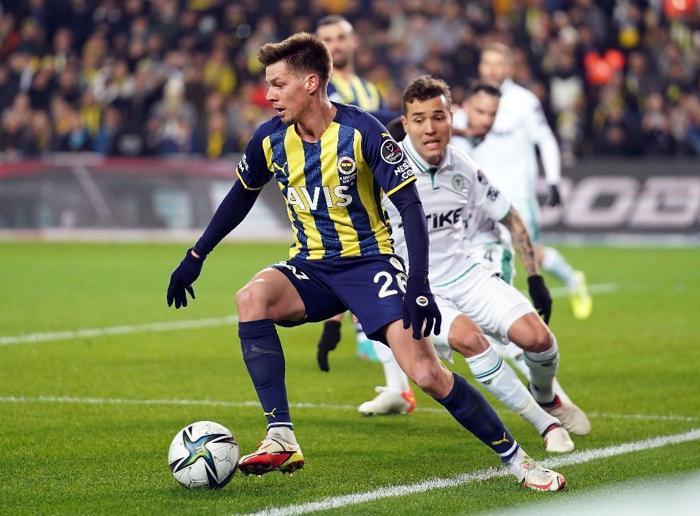 Kim tutar Fenerbahçeyi Fenerbahçe - Konyaspor maçını Fanatik yazarları değerlendirdi