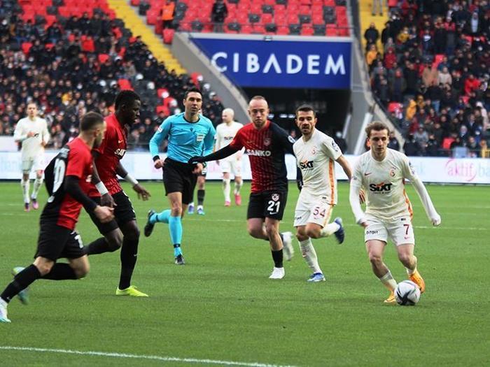 Ne yapsa fayda etmeyecek Gaziantep FK - Galatasaray maçını Fanatik yazarları değerlendirdi