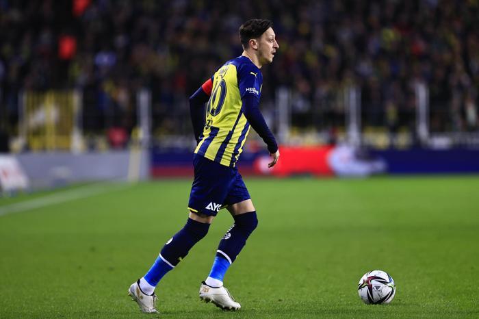 Fenerbahçenin dikkat çeken performansı Otoriteler ne yazdı