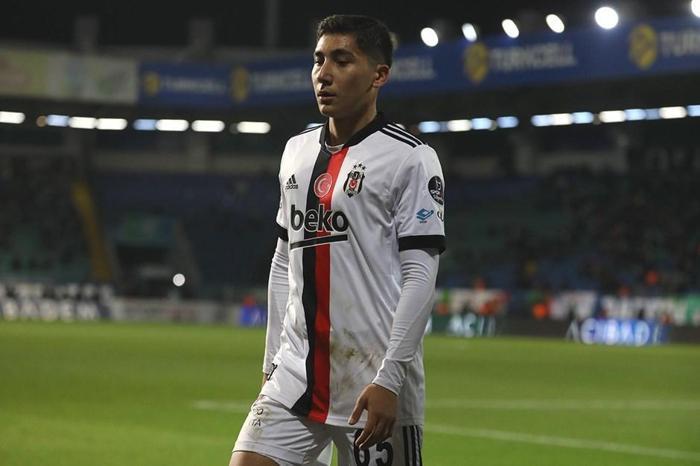 Beşiktaşta transfer gündemi yoğun Gidecek isimler...