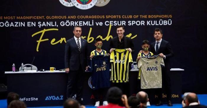 Fenerbahçede Mesut Özilin gelişi rüya gibi oldu Şimdi ise kadro dışı