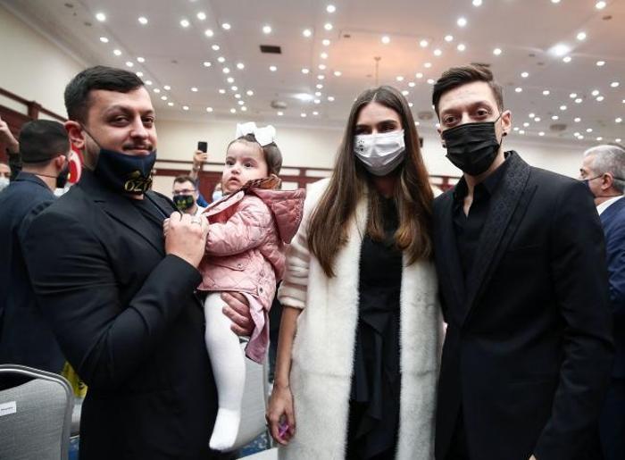 Fenerbahçede Mesut Özilin gelişi rüya gibi oldu Şimdi ise kadro dışı