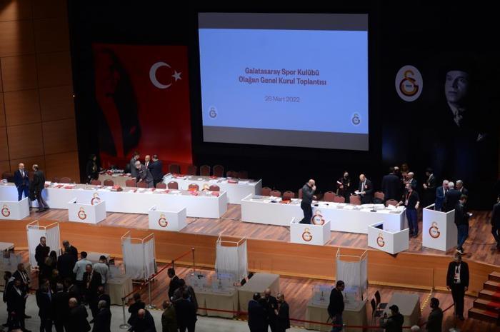 Galatasarayda tarihi genel kurul İbrasızlık, seçim kararı ve 12 saat...