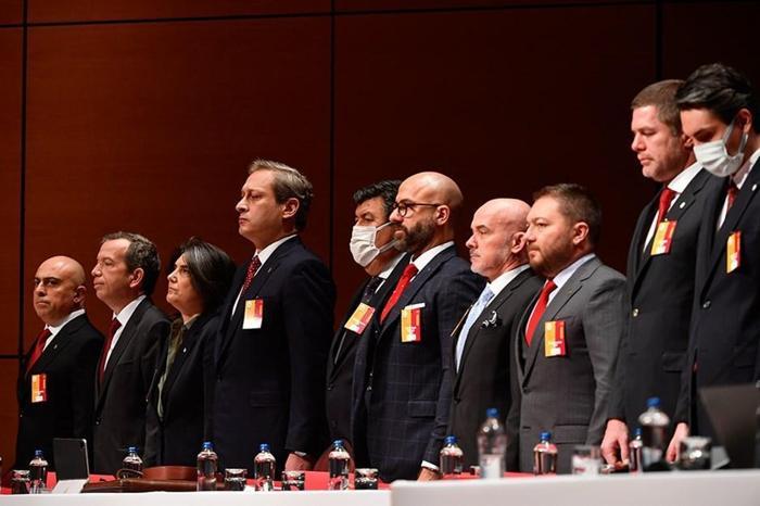 Galatasarayda tarihi genel kurul İbrasızlık, seçim kararı ve 12 saat...