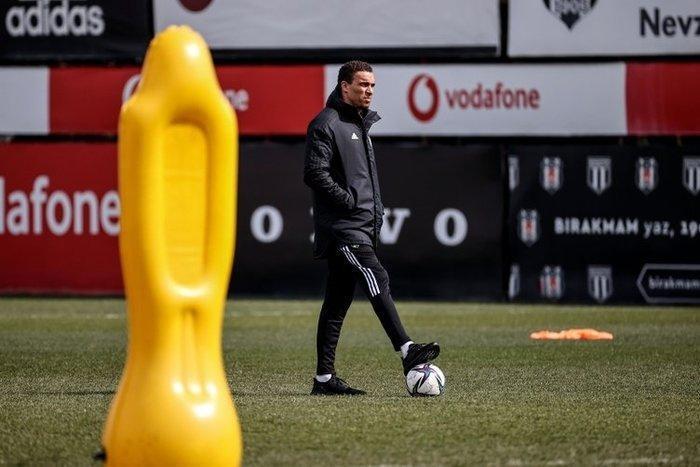 ÜÇLÜ SAVUNMAYA FAVORİ KORAY, PLASE KAAN