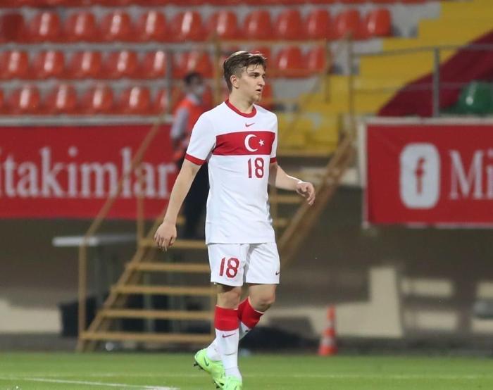 Son dakika haberi A Milli Takımın İtalya maçı ilk 11i...