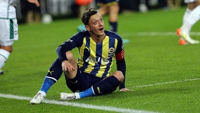 Son dakika Fenerbahçe haberi... Löw transfer raporunu sundu Mesut Özil ve Ozan Tufan için son karar...