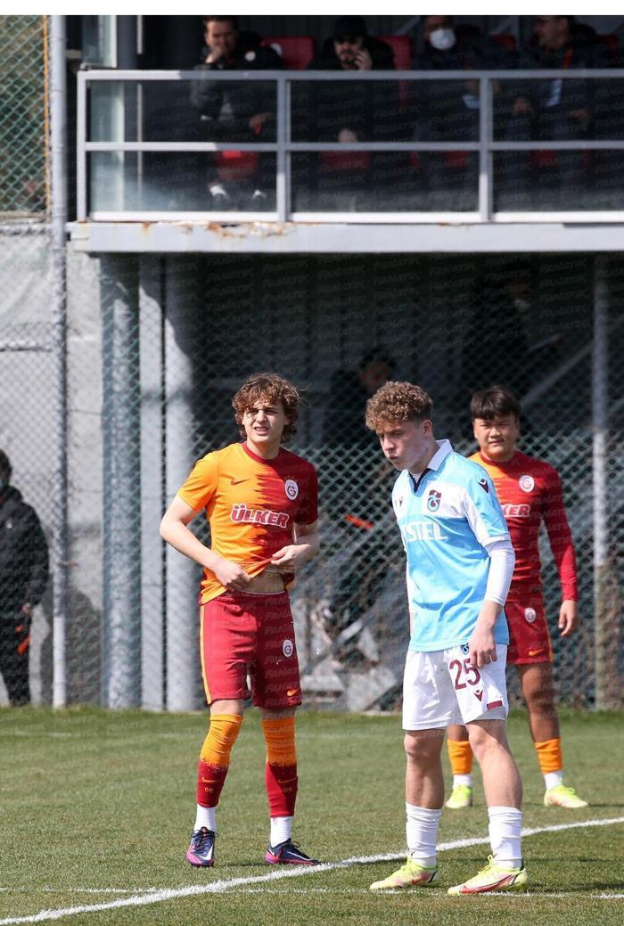 Domenec Torrent Galatasaray - Trabzonspor U19 maçını izledi