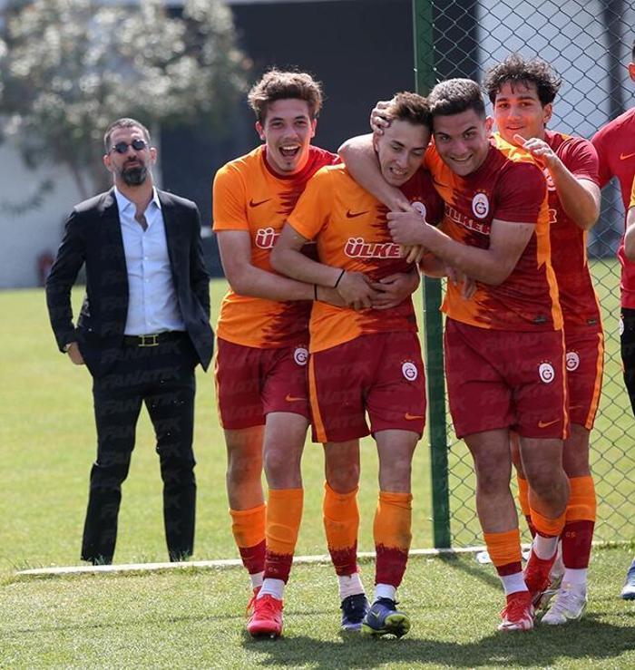 Domenec Torrent Galatasaray - Trabzonspor U19 maçını izledi