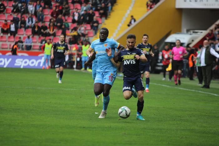 Avrupa yolu açıldı Fanatik yazarları Kayserispor - Fenerbahçe maçını değerlendirdi