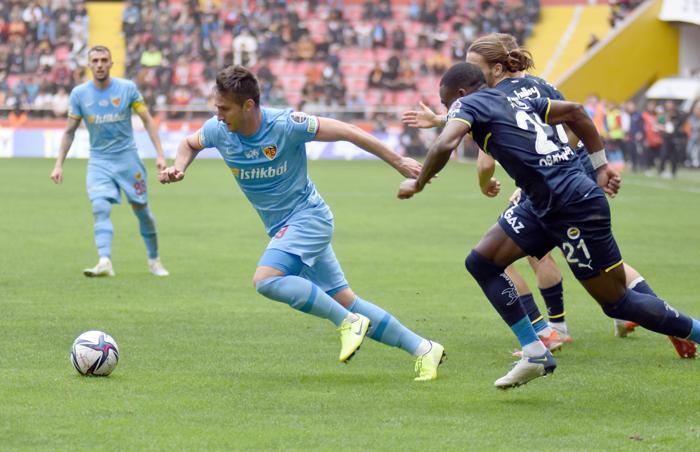 Avrupa yolu açıldı Fanatik yazarları Kayserispor - Fenerbahçe maçını değerlendirdi