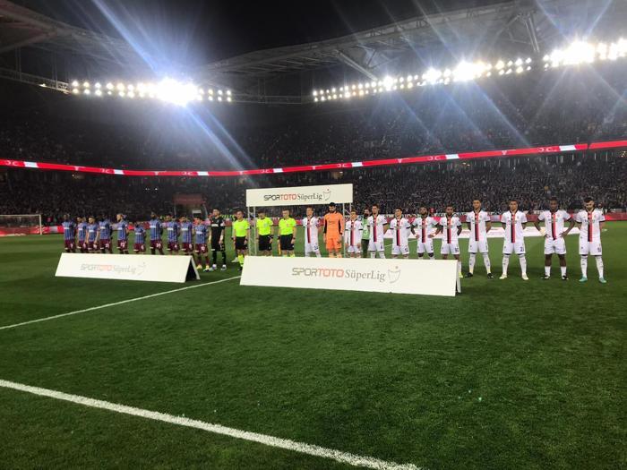 Fanatik yazarları Trabzonspor - Beşiktaş maçını kaleme aldı