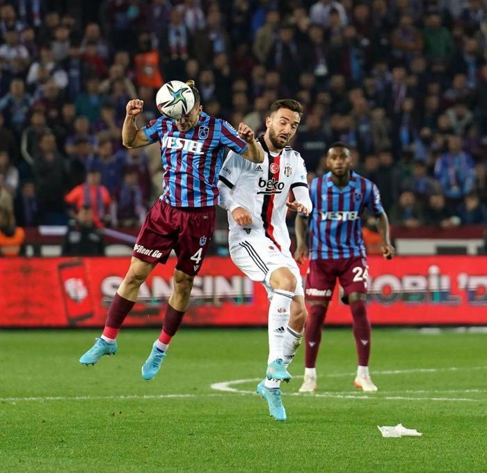 Fanatik yazarları Trabzonspor - Beşiktaş maçını kaleme aldı