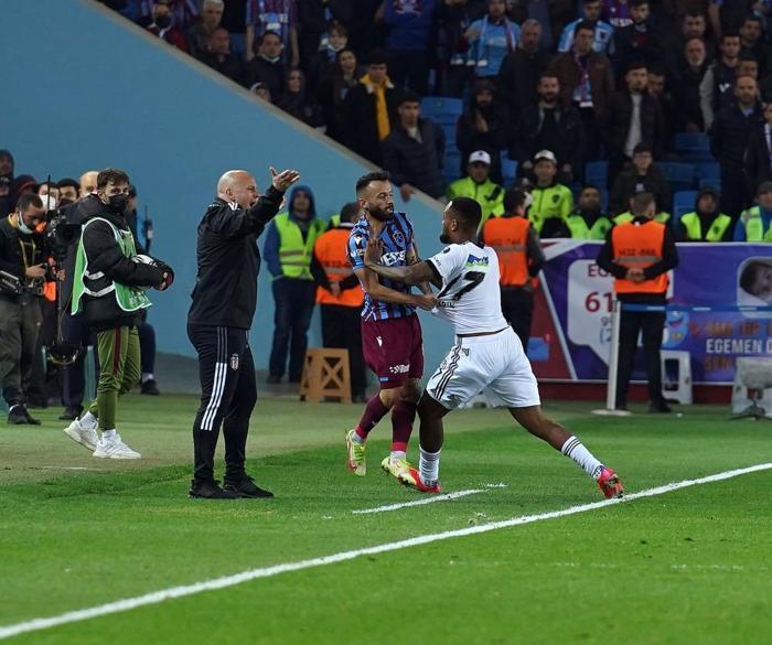 Fanatik yazarları Trabzonspor - Beşiktaş maçını kaleme aldı