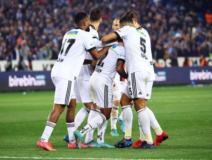 Fanatik yazarları Trabzonspor - Beşiktaş maçını kaleme aldı
