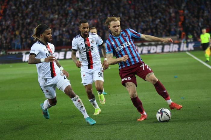 Fanatik yazarları Trabzonspor - Beşiktaş maçını kaleme aldı