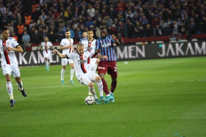 Fanatik yazarları Trabzonspor - Beşiktaş maçını kaleme aldı