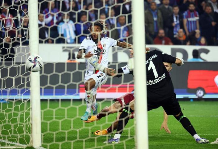 Fanatik yazarları Trabzonspor - Beşiktaş maçını kaleme aldı