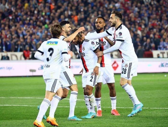 Valerien Ismael Beşiktaşta 3 oyuncunun üstünü çizdi