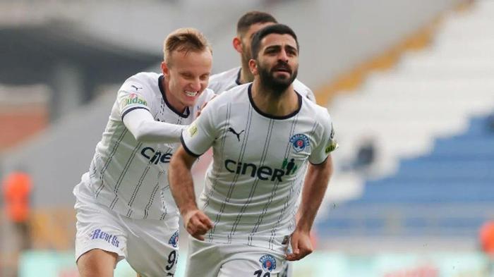 Umut Bozok için transfer planı hazır Kasımpaşanın hedefi belli oldu