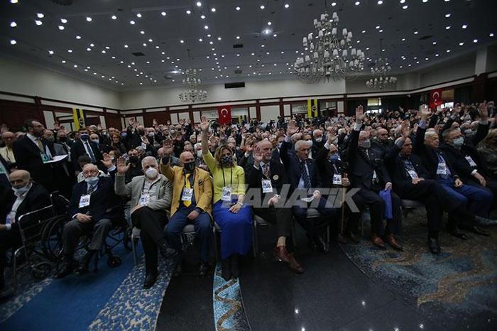 Fenerbahçe Yüksek Divan Kurulunda dev buluşma Ali Koç ve Sadettin Saran