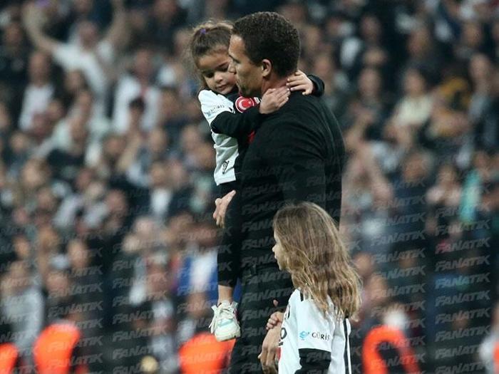 Vodafone Park Valerien Ismael diye inledi