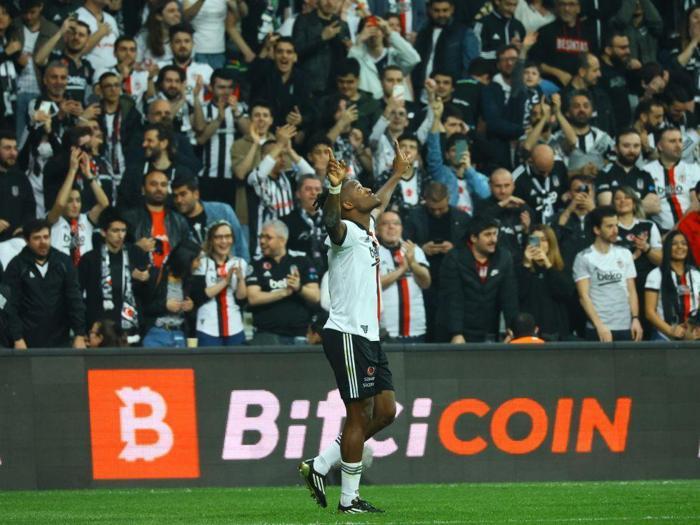 Fanatik yazarları Beşiktaş - Alanyaspor maçını kaleme aldı