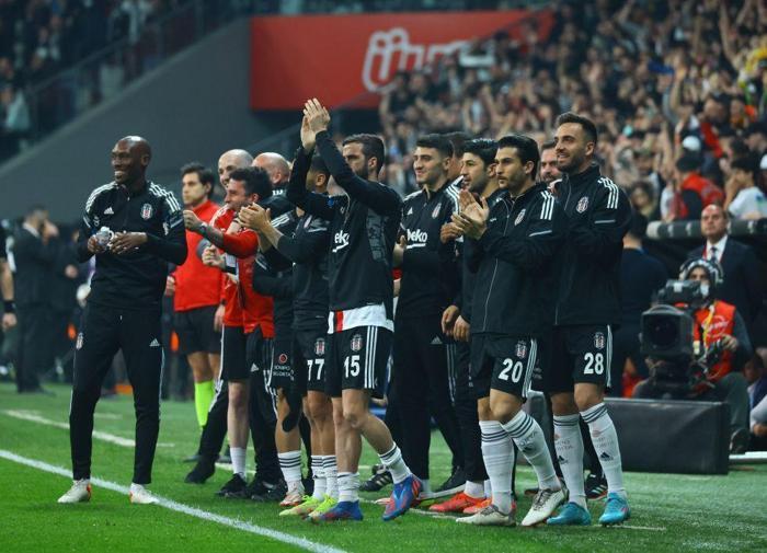 Fanatik yazarları Beşiktaş - Alanyaspor maçını kaleme aldı