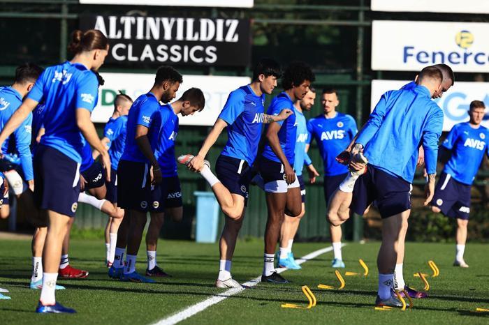 Son dakika Fenerbahçe haberi İsmail Kartal kararını verdi...