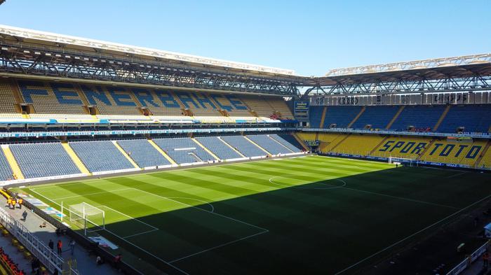 Kadıköyü Fenerbahçe - Galatasaray derbisinin heyecanı sardı