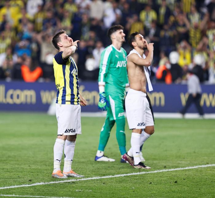 Fenerbahçe - Galatasaray derbisi hakkında flaş yorum: Orta sahan kadar konuş