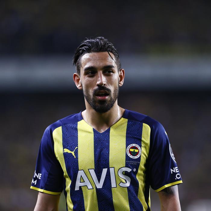 Fenerbahçe - Galatasaray derbisi hakkında flaş yorum: Orta sahan kadar konuş