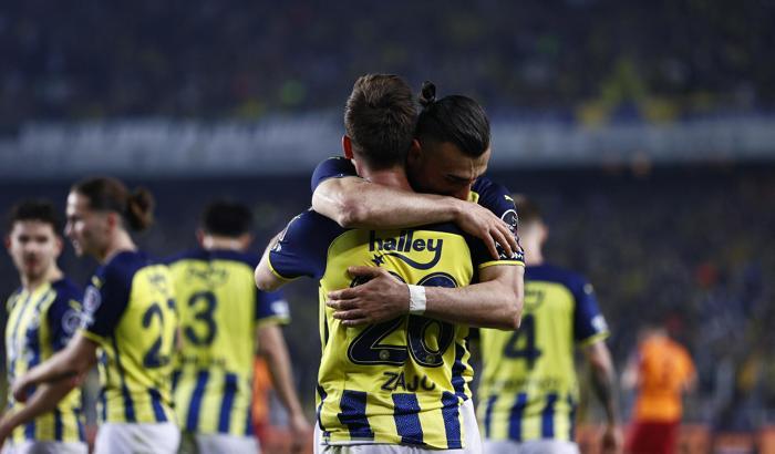 Fenerbahçe - Galatasaray derbisi hakkında flaş yorum: Orta sahan kadar konuş