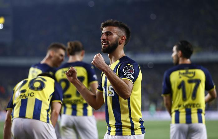 Fenerbahçe - Galatasaray derbisi hakkında flaş yorum: Orta sahan kadar konuş