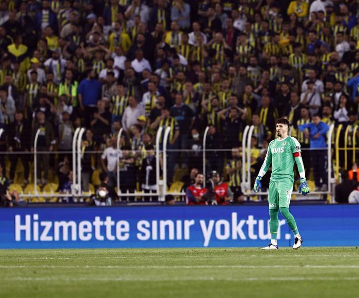 Fenerbahçe - Galatasaray derbisi hakkında flaş yorum: Orta sahan kadar konuş