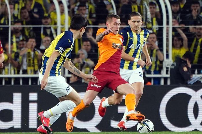 Fenerbahçe - Galatasaray derbisi hakkında flaş yorum: Orta sahan kadar konuş