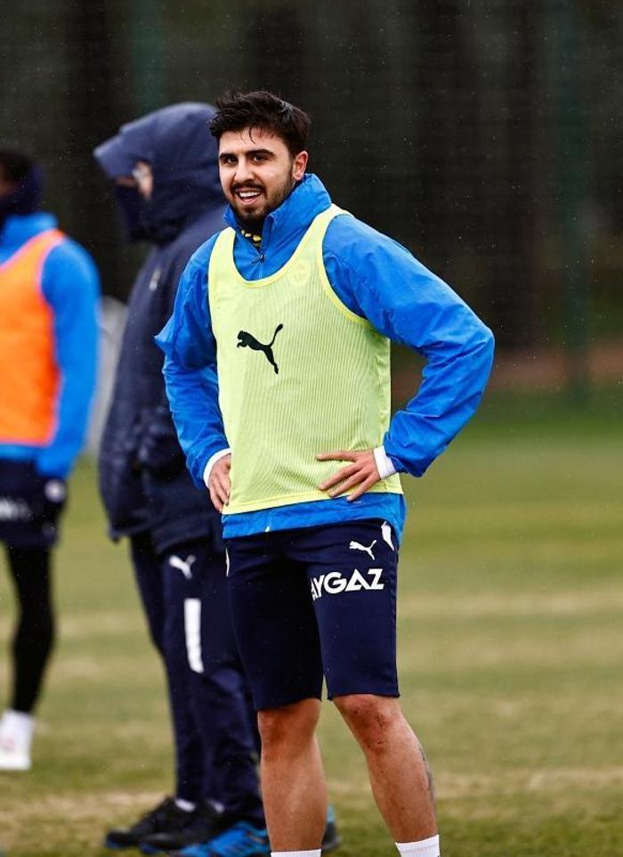 Son dakika Fenerbahçede Ozan Tufan gelişmesi Beşiktaş...