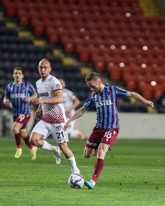 Trabzonsporun Karagümrük maçı ilk 11i (Muhtemel)