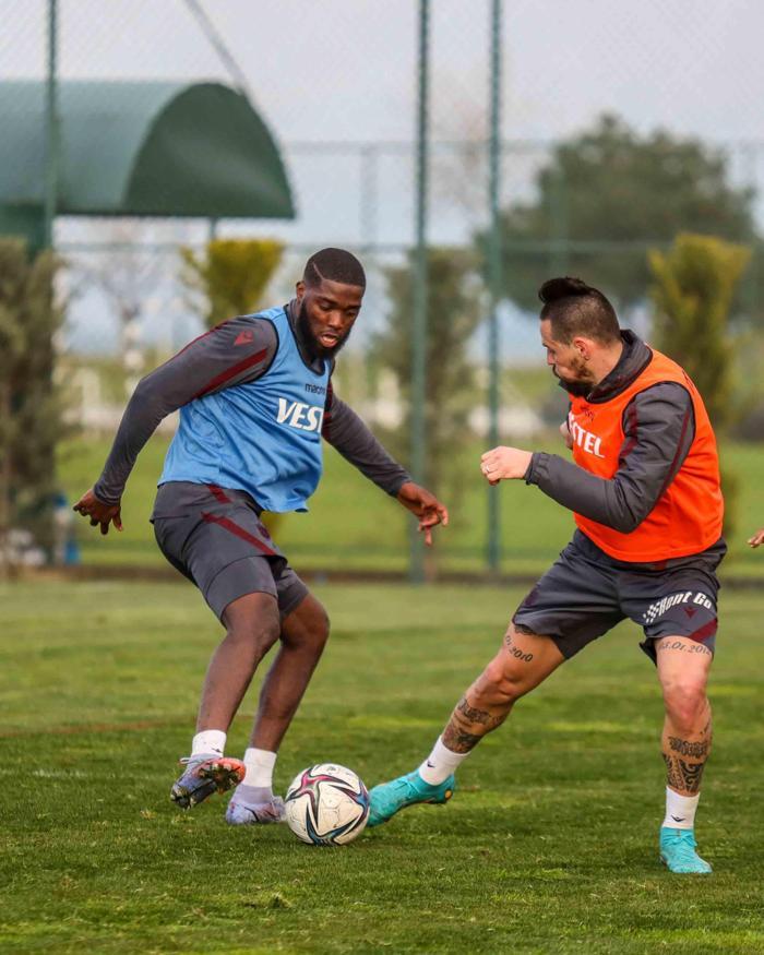 Trabzonsporun Karagümrük maçı ilk 11i (Muhtemel)