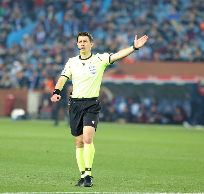 Deniz Çoban Trabzonspor - Fatih Karagümrük maçının tartışılan pozisyonlarını yorumladı: Kırmızı kart olmalıydı