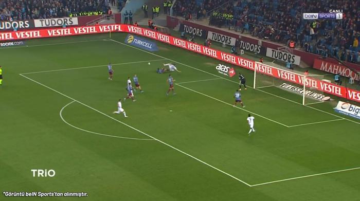 Deniz Çoban Trabzonspor - Fatih Karagümrük maçının tartışılan pozisyonlarını yorumladı: Kırmızı kart olmalıydı