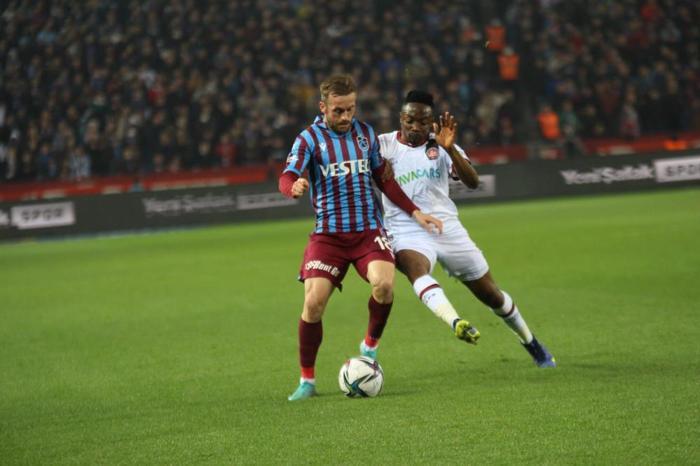 Trabzonspor - Fatih Karagümrük mücadelesini Fanatik yazarları kaleme aldı